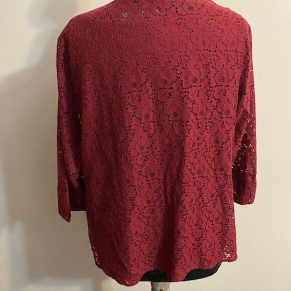 Elementz Burgundy lace button down top with camisole, size 1X - Picture 2 of 5